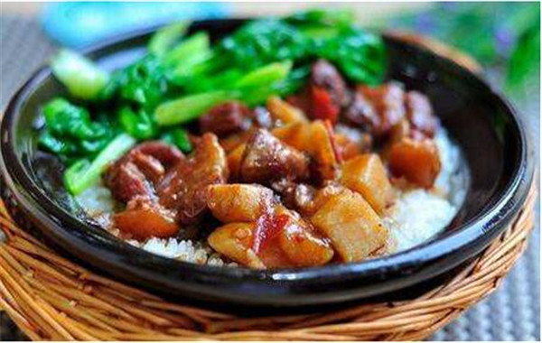 小浅煲仔饭加盟费