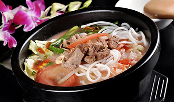 天然居米线加盟店