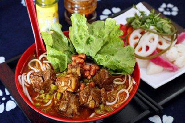 苗家阿婆米线加盟费