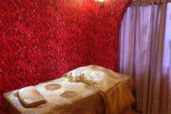 石尚岩盘馆加盟费