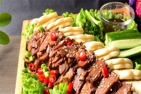 曼苏尔清真餐厅加盟店