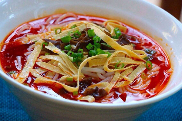 芜湖夏一米线加盟店