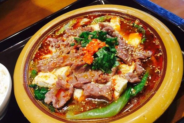 阿福居养生麻辣烫