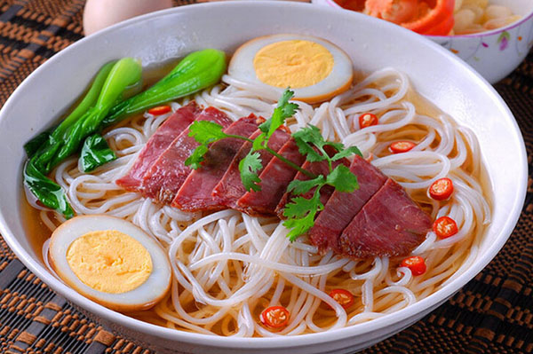 天然居米线加盟店