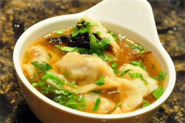 菲尝馄饨铺加盟费