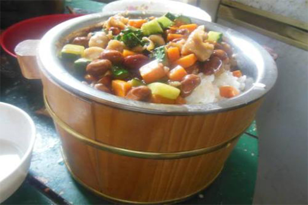 吉隆木桶饭加盟费