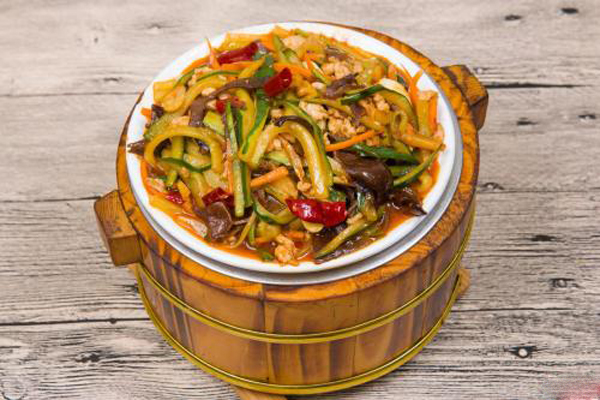 小美人湘味木桶饭加盟店