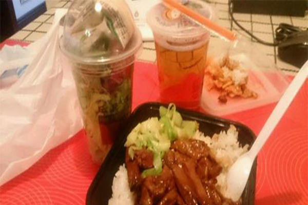 乓乓公木桶饭加盟门店