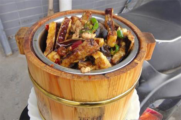 饱嗝庄木桶饭加盟费