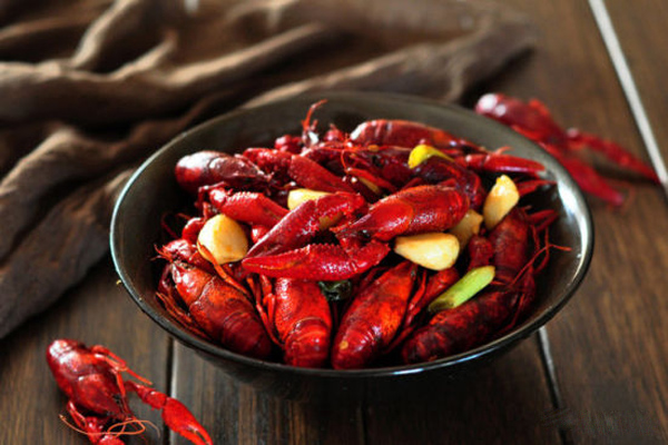 鲜食小匠龙虾馆加盟费