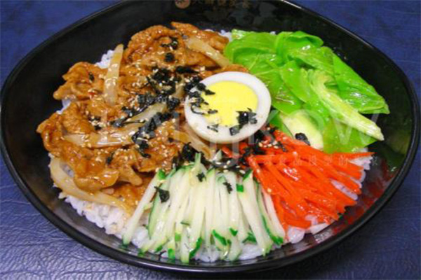 三多烤肉拌饭加盟费