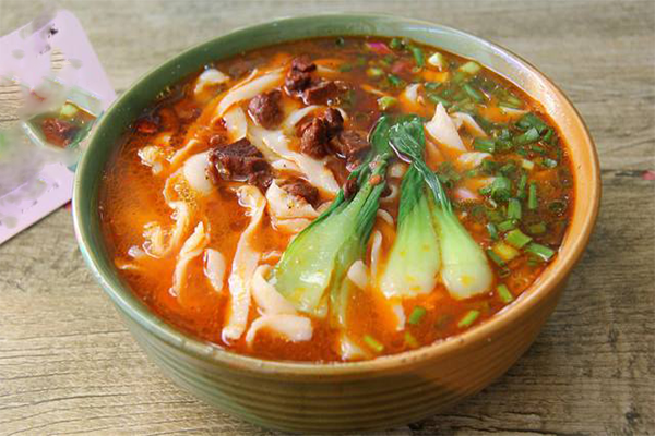 黄阿哥鸡汤刀削面加盟费