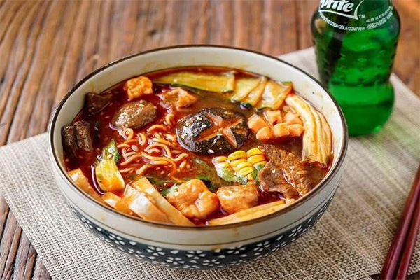 胡大姐麻辣烫加盟费