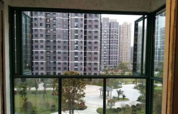 百分百全开窗加盟费