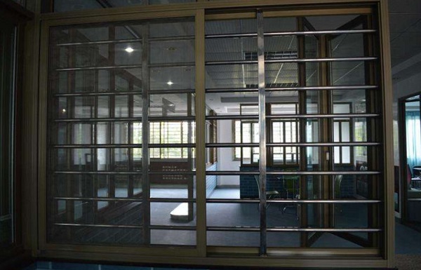 百分百全开窗加盟费