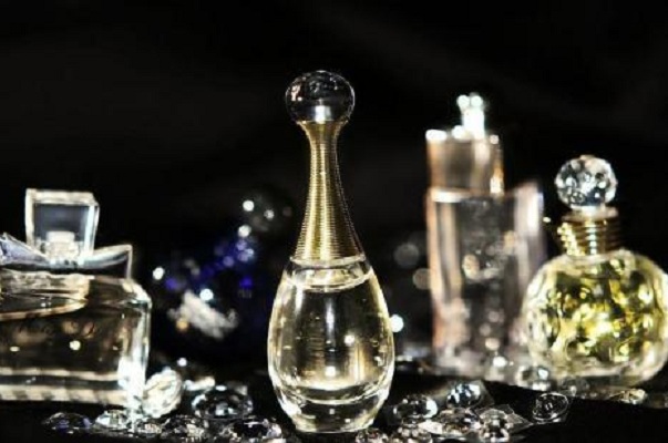 等待香水加盟费