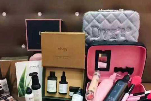 朵色彩妆加盟费