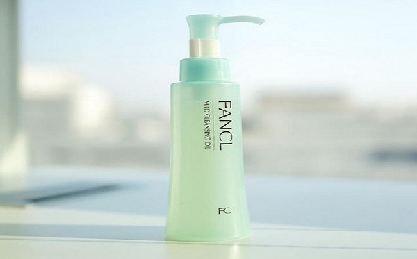 芳凯尔化妆品加盟费