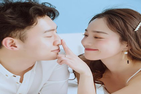 黑光网婚纱摄影加盟