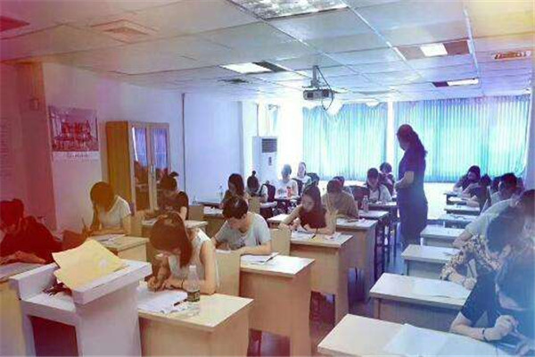 丽人美容艺术学院加盟费