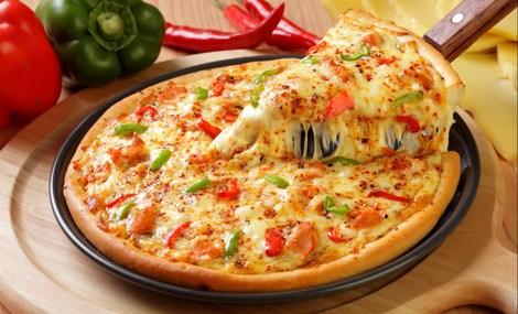 尊一披萨加盟店