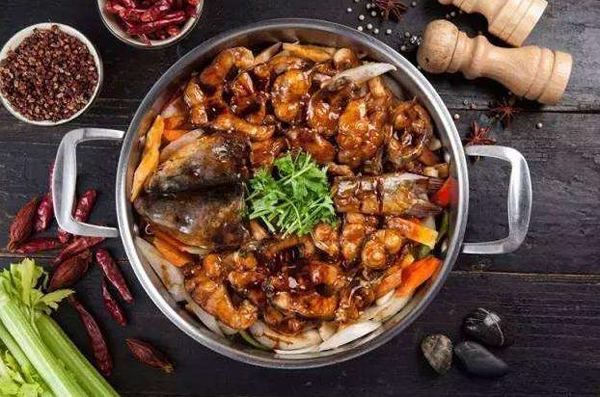 雄陶脆鱼焖锅加盟费