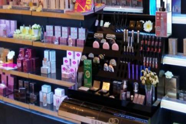 莱妮雅化妆品加盟费