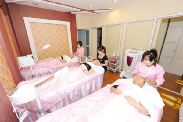 朗月美容院加盟店