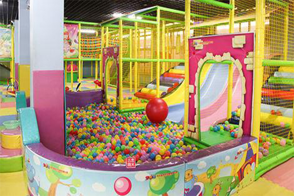 叮当猫儿童游乐园加盟费