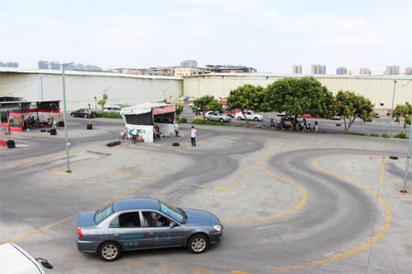 荣臣驾校加盟费