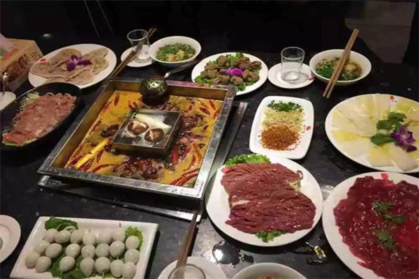 蓉城印象火锅加盟门店