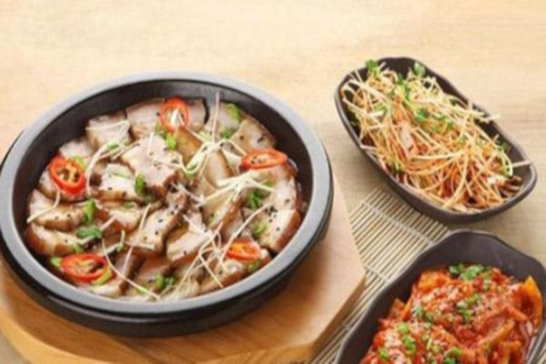 雪樱村韩国料理加盟费