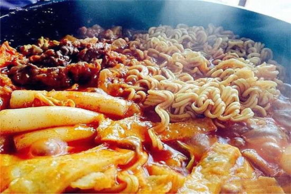 南山碳烤韩国料理加盟费