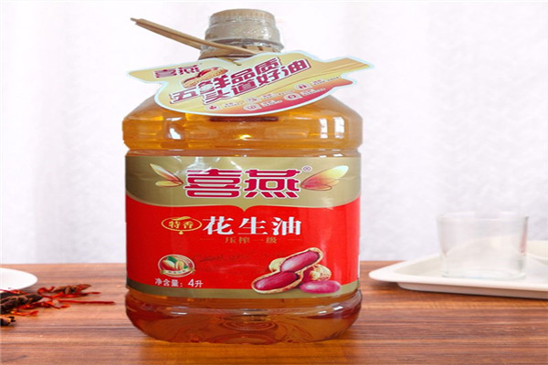 【喜燕花生油加盟】开喜燕花生油可以赚很多钱！