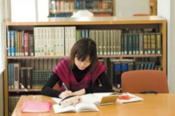 小莺留学加盟费