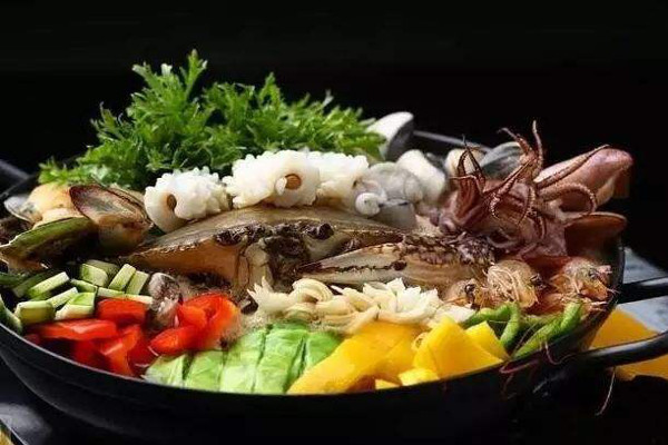 鱼香四季自助生态河鲜火锅加盟费