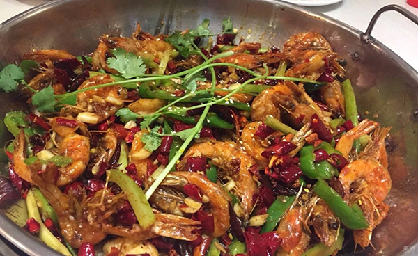 云记香辣虾加盟店