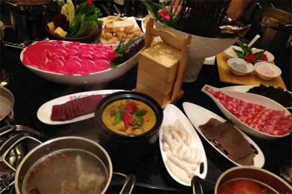 新梅居火锅加盟费