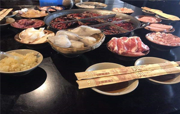 重庆鲨鱼老火锅加盟费