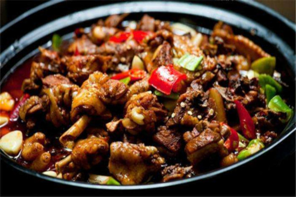 小辣椒湘菜馆加盟