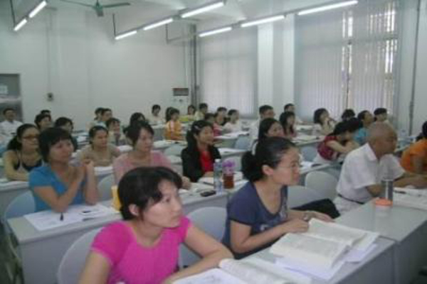 中大职业培训加盟费