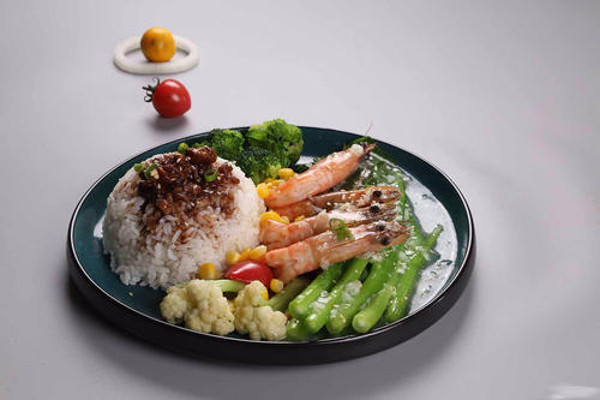 嘢兽酱烧烤肉饭加盟费