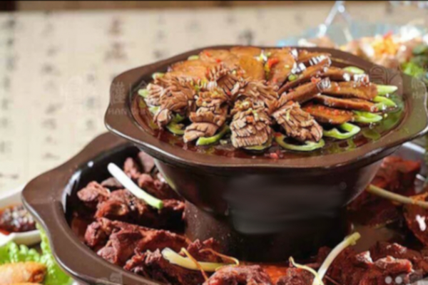 小山羊烧烤火锅城加盟费