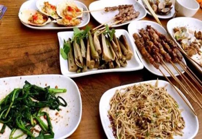 80诱惑烧烤加盟门店