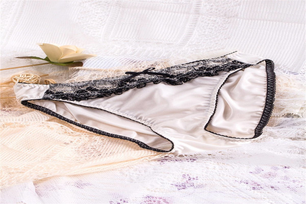 月光倾城内衣加盟费