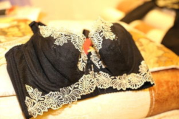 雨杨润木内衣加盟费