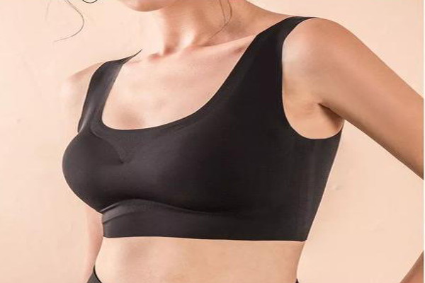 雷帝亚内衣加盟费