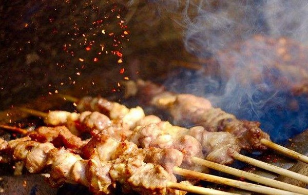 燕子烧烤加盟费