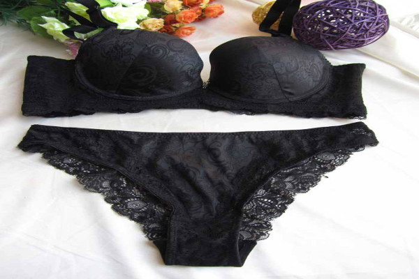 雨丝缎内衣加盟费