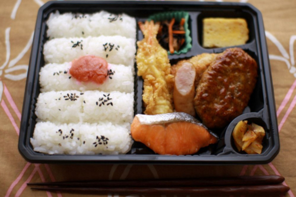 多米爸爸新派便当加盟店